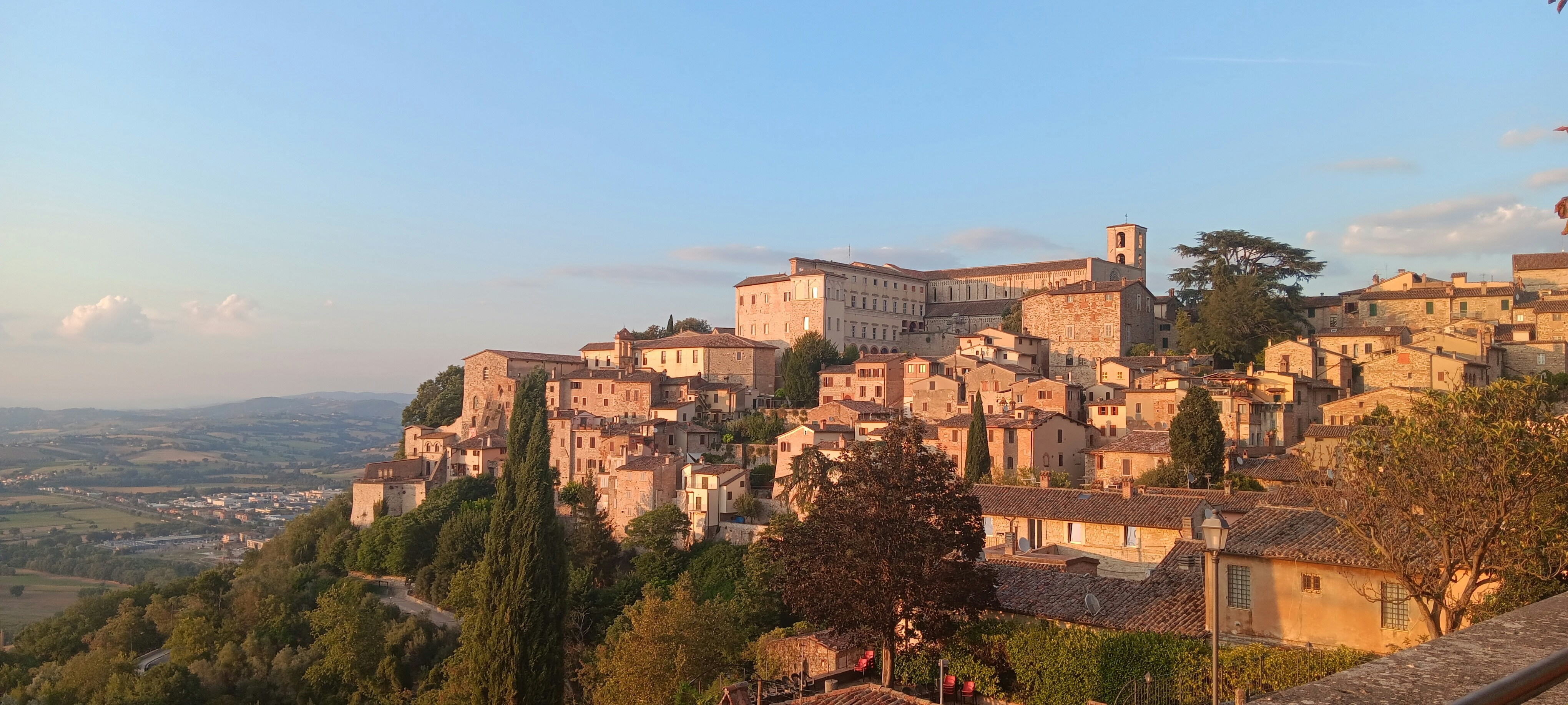 2 giorni: Perugia + Trasimeno + borghi